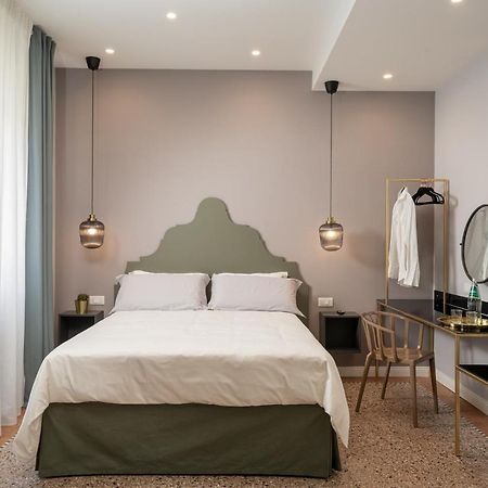 Nue Suites Sassari Buitenkant foto