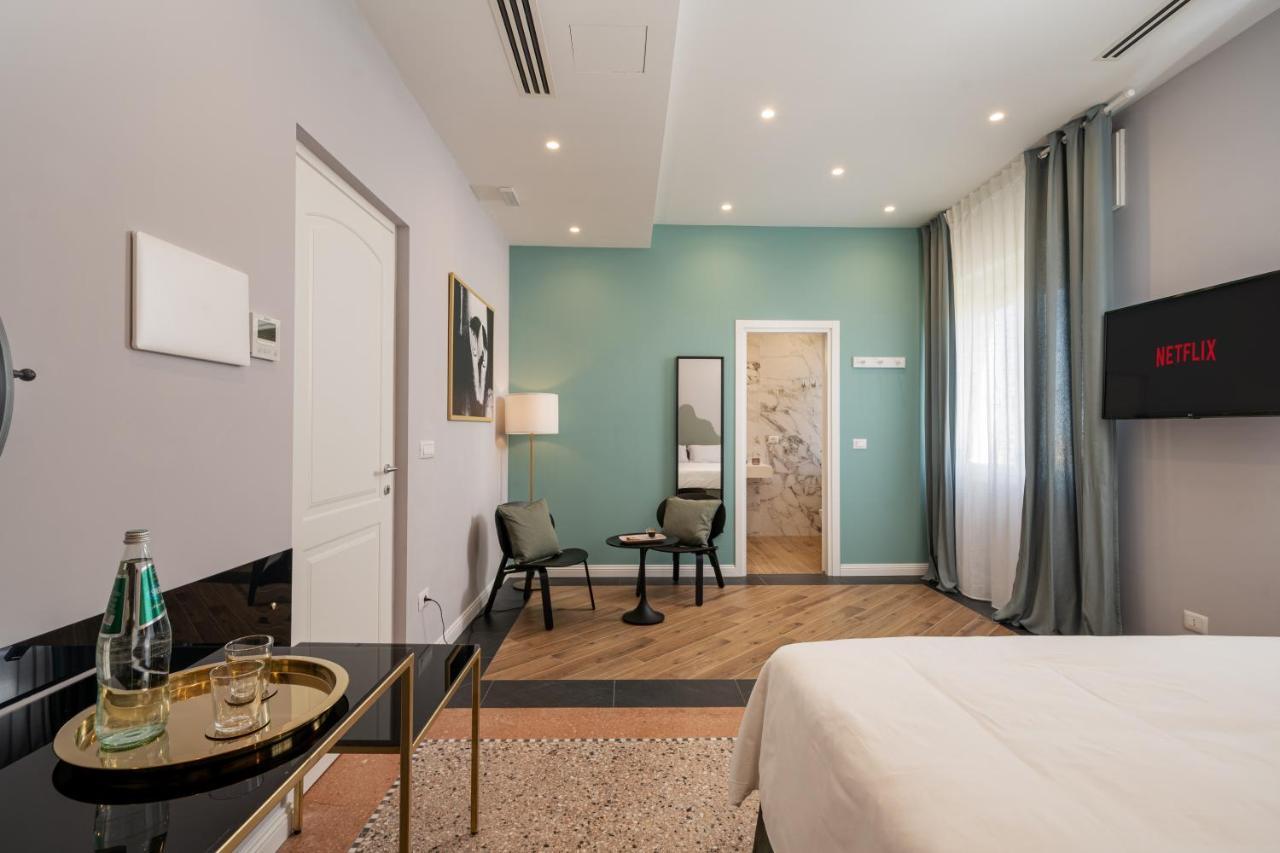 Nue Suites Sassari Buitenkant foto