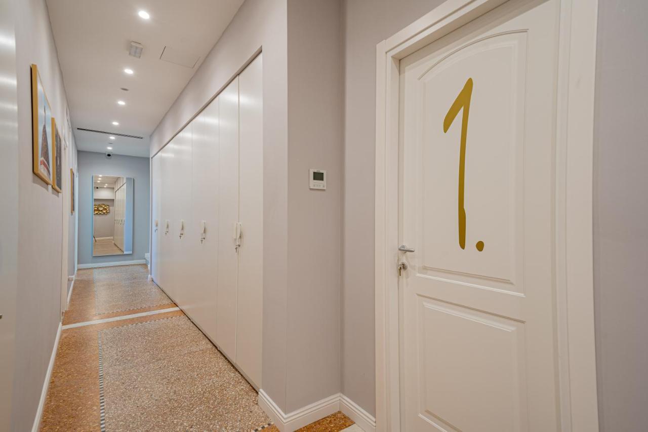 Nue Suites Sassari Buitenkant foto