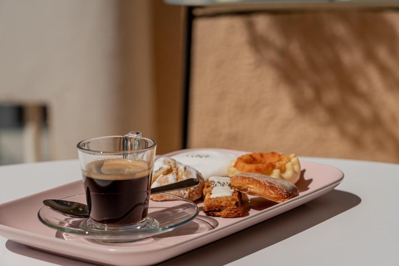 Nue Suites Sassari Buitenkant foto