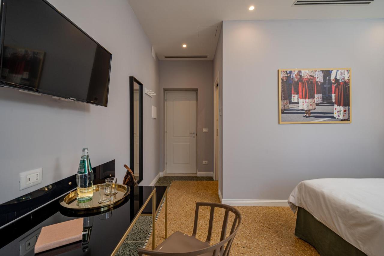 Nue Suites Sassari Buitenkant foto
